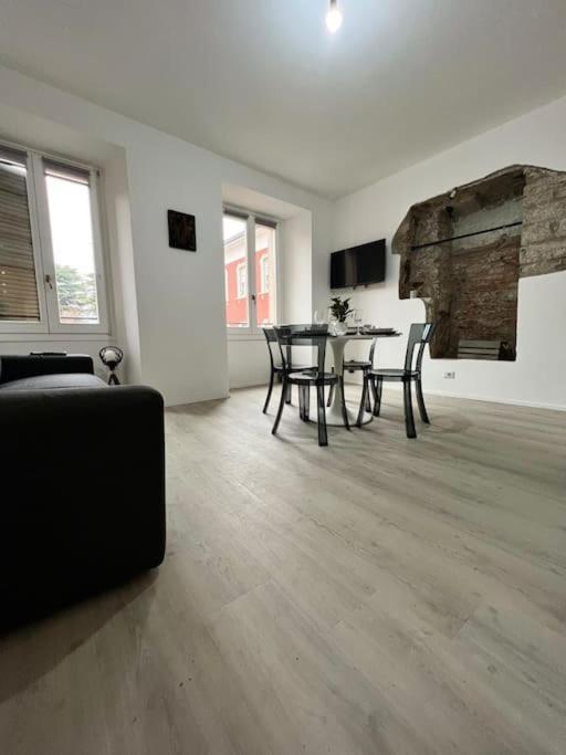 History Luxury Central Apartment By Revenue House Côme Esterno foto